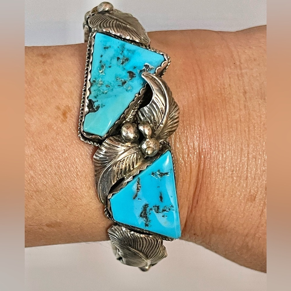 VTG NATIVE AMERICAN Navajo OLD PAWN Sterling KINGMAN Turquoise
Men's Bracelet